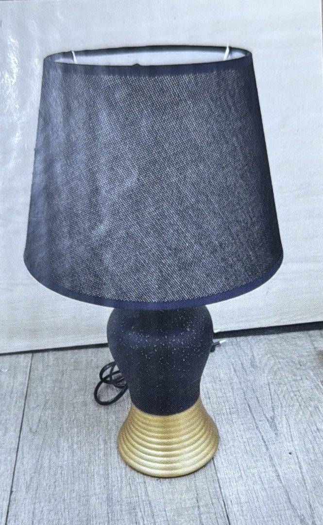 Lampa de veghe/ Veioza negru elegant 