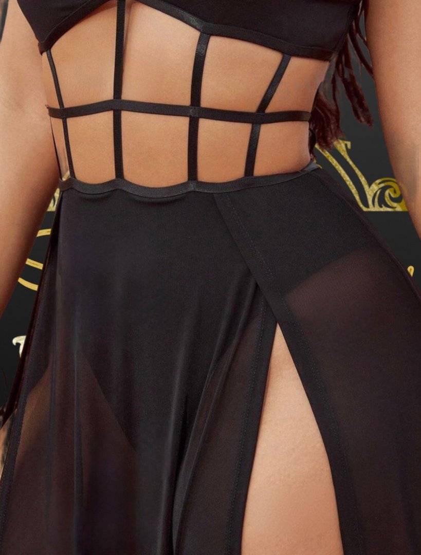 Rochie din plasa fina, crapata pe picior si corset - Black