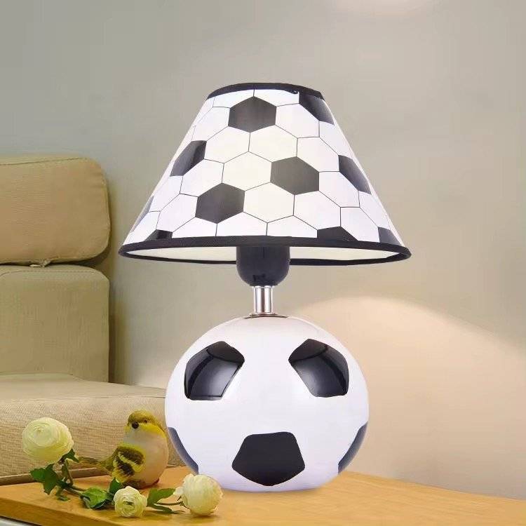 Veioza/lampa de veghe minge fotbal